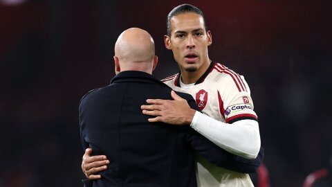  Liverpool đang dùng Virgil van Dijk ‘hàng fake’